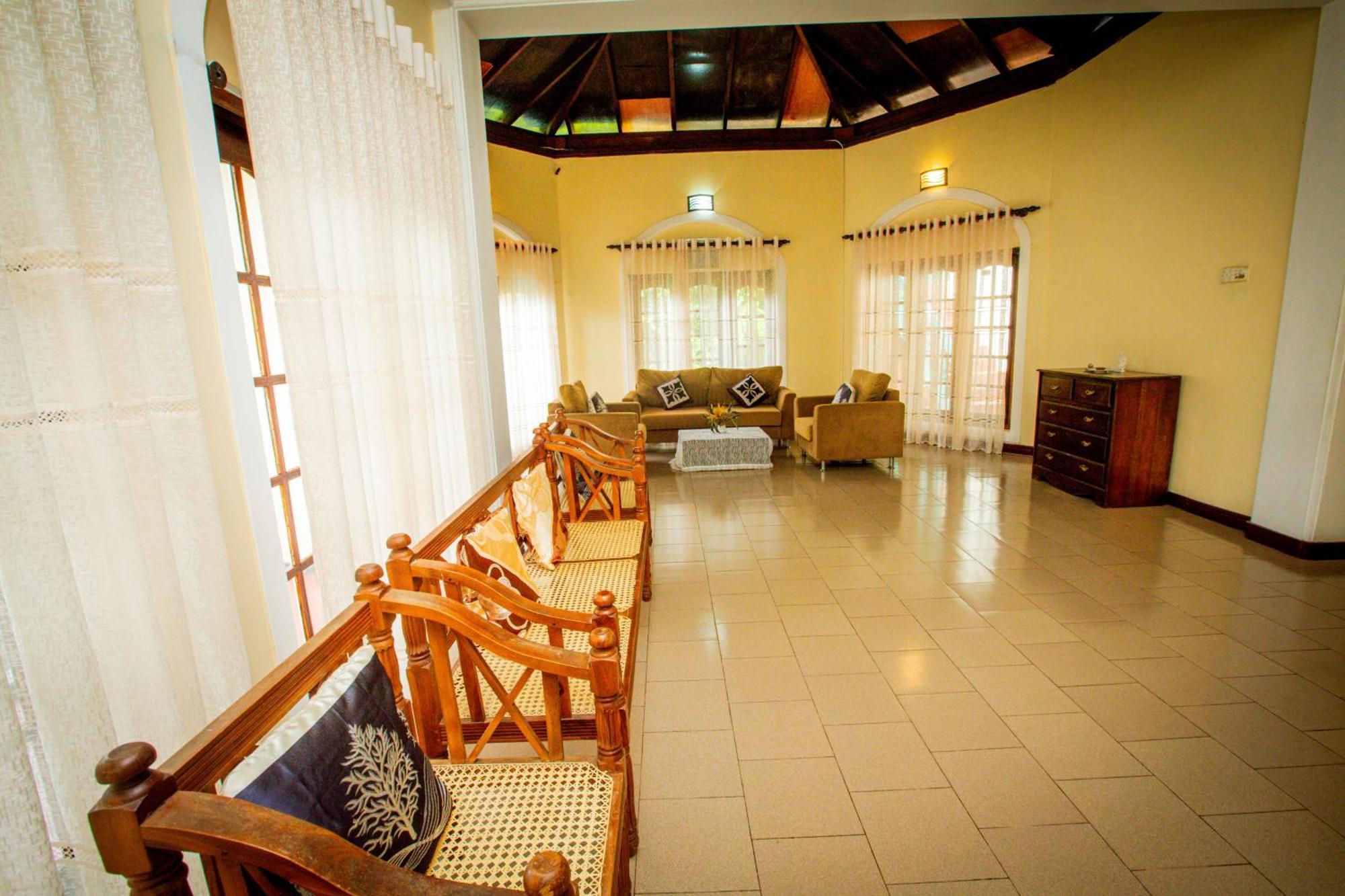Sunbloom Inn Kandy Exterior foto